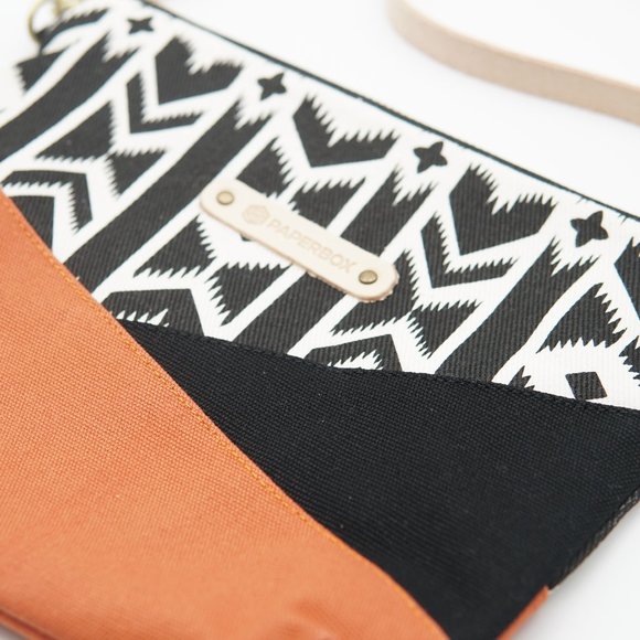 Alicia (medium) Sling Purse - Picture 4 of 11